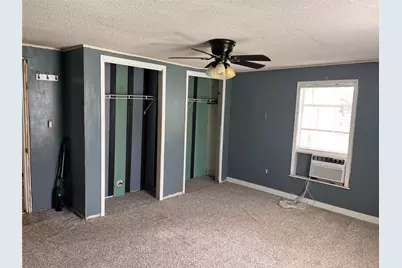 208 E Pecan Lane, Clute, TX 77531 - Photo 6