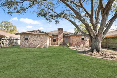 3806 Montego Drive, Baytown, TX 77521 - Photo 14