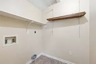817 Chihuahua St, Lockhart, TX 78644 - Photo 20