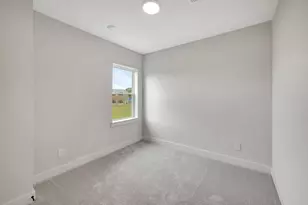 16021 Hayes Pk Dr, Houston, TX 77079 - Photo 32