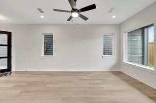 16021 Hayes Pk Dr, Houston, TX 77079 - Photo 24