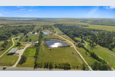 1624 Fm 563, Anahuac, TX 77514 - Photo 2