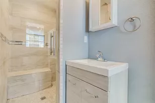 419 E 42nd St, Houston, TX 77022 - Photo 10