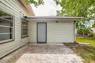 419 E 42nd St, Houston, TX 77022 - Photo 38