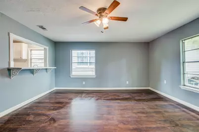 419 E 42nd Street, Houston, TX 77022 - Photo 6