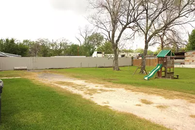 7926 Mendez Street, Houston, TX 77029 - Photo 20