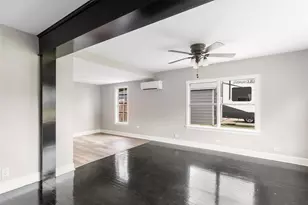 1005 N Main St, Dayton, TX 77535 - Photo 8