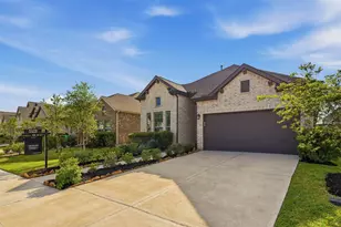 1227 Carswell Grove Dr, Missouri City, TX 77459 - Photo 2