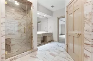 6803 Walton Heath Dr, Houston, TX 77069 - Photo 16