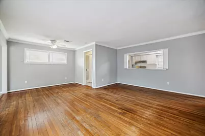 5237 Maple Street, Bellaire, TX 77401 - Photo 8