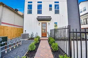 929 Fisher St, Houston, TX 77018 - Photo 2