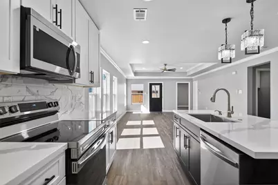 604 Jefferson Avenue, Cleveland, TX 77327 - Photo 12