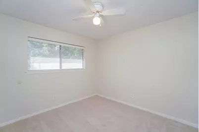10639 Tenneta Drive, Houston, TX 77099 - Photo 32