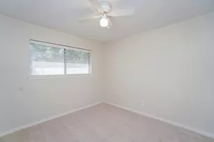 10639 Tenneta Dr, Houston, TX 77099 - Photo 32