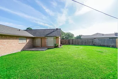 10639 Tenneta Drive, Houston, TX 77099 - Photo 38