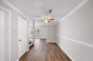 7700 Creekbend Dr, Houston, TX 77071 - Photo 10