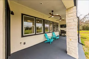 209 Horse Shoe Trail, Angleton, TX 77515 - Photo 30