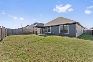 8422 Hunterwyck Ln, Baytown, TX 77521 - Photo 20