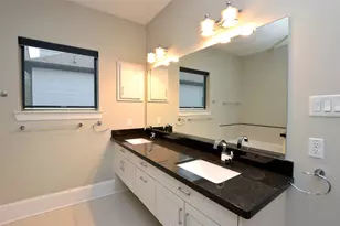 1538 W 23rd St, Houston, TX 77008 - Photo 22