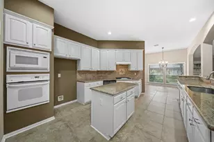 1203 Lake Shore Dr, Pearland, TX 77581 - Photo 14