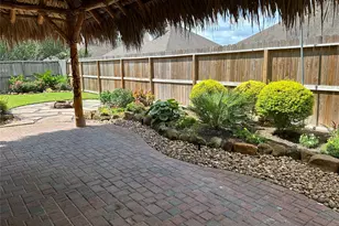 1203 Lake Shore Dr, Pearland, TX 77581 - Photo 30