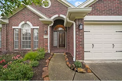 1203 Lake Shore Drive, Pearland, TX 77581 - Photo 4