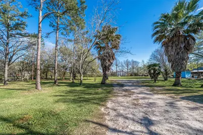 1227 Ave L, Santa Fe, TX 77510 - Photo 2