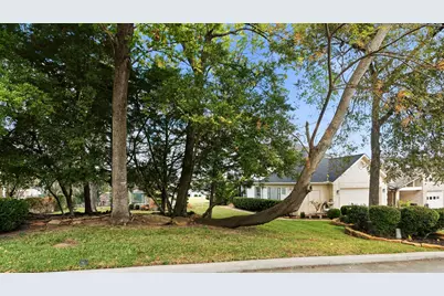 106 Cove Point, Montgomery, TX 77356 - Photo 32