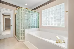 106 Cove Point, Montgomery, TX 77356 - Photo 18