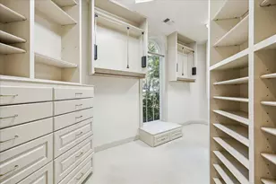 608 Little John Ln, Houston, TX 77024 - Photo 30