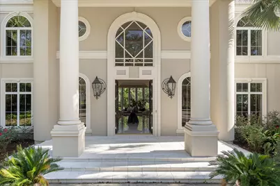 608 Little John Lane, Houston, TX 77024 - Photo 4