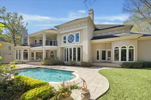 608 Little John Ln, Houston, TX 77024 - Photo 44