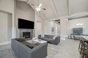 323 S Cadence Hills Loop, Conroe, TX 77318 - Photo 6