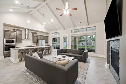 323 S Cadence Hills Loop, Conroe, TX 77318 - Photo 2