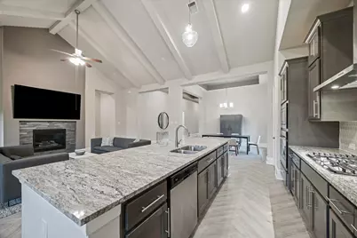 323 S Cadence Hills Loop, Conroe, TX 77318 - Photo 16