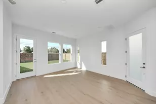 2210 Diagonal Ln, Houston, TX 77051 - Photo 12