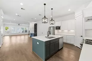 819 W 19th St, Houston, TX 77008 - Photo 14