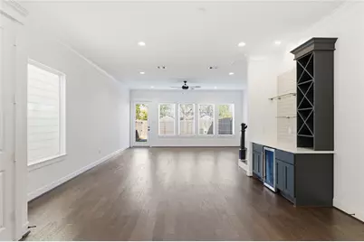 819 W 19th Street, Houston, TX 77008 - Photo 16