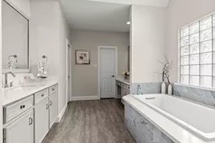 106 Fairbranch Circle, The Woodlands, TX 77382 - Photo 20