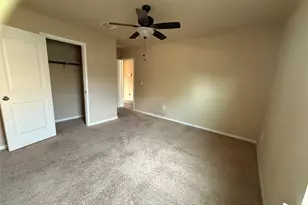 160 Voss S, Kyle, TX 78640 - Photo 10