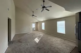 160 Voss S, Kyle, TX 78640 - Photo 4