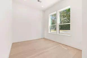 311 Mcdaniel Dr, Magnolia, TX 77354 - Photo 4