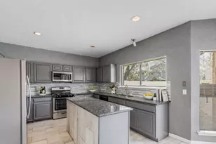 16415 Dawncrest Way, Sugar Land, TX 77498 - Photo 8