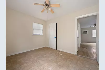 7410 Lindencrest Street, Houston, TX 77061 - Photo 38