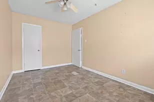 7410 Lindencrest St, Houston, TX 77061 - Photo 20