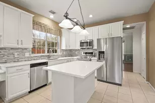 111 S Dreamweaver Cir, Spring, TX 77380 - Photo 6