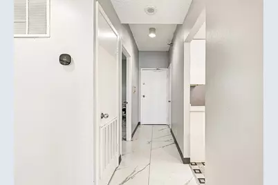 7700 Seawall Boulevard #702, Galveston, TX 77551 - Photo 4
