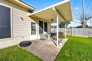 10330 Sagebrook Dr, Houston, TX 77089 - Photo 8