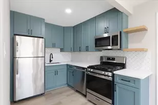 234 W 27th St, Houston, TX 77008 - Photo 1