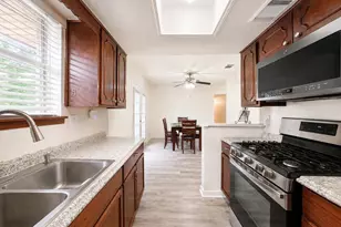 12711 Cooperstown Dr, Houston, TX 77089 - Photo 10